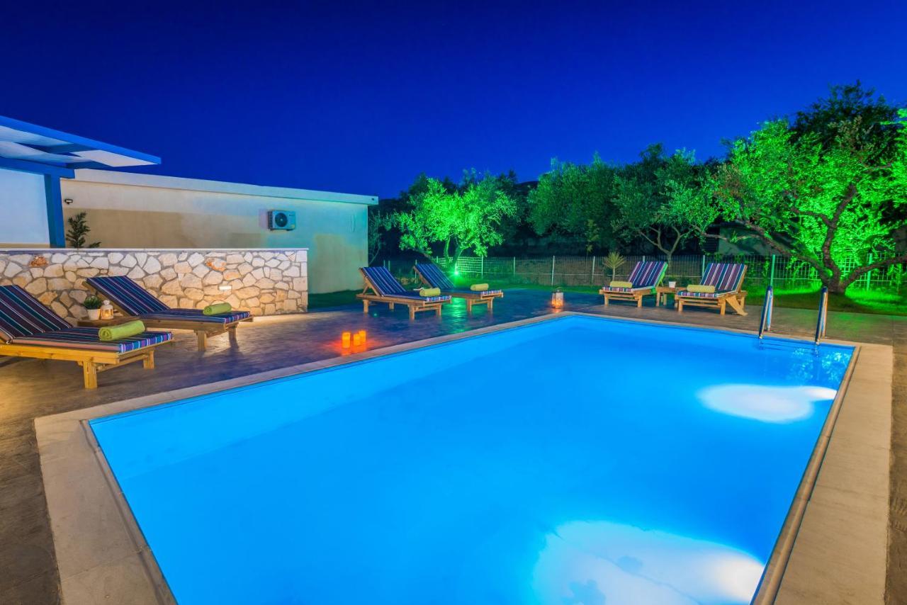 Natura Verde Villas Fiolitis ภายนอก รูปภาพ