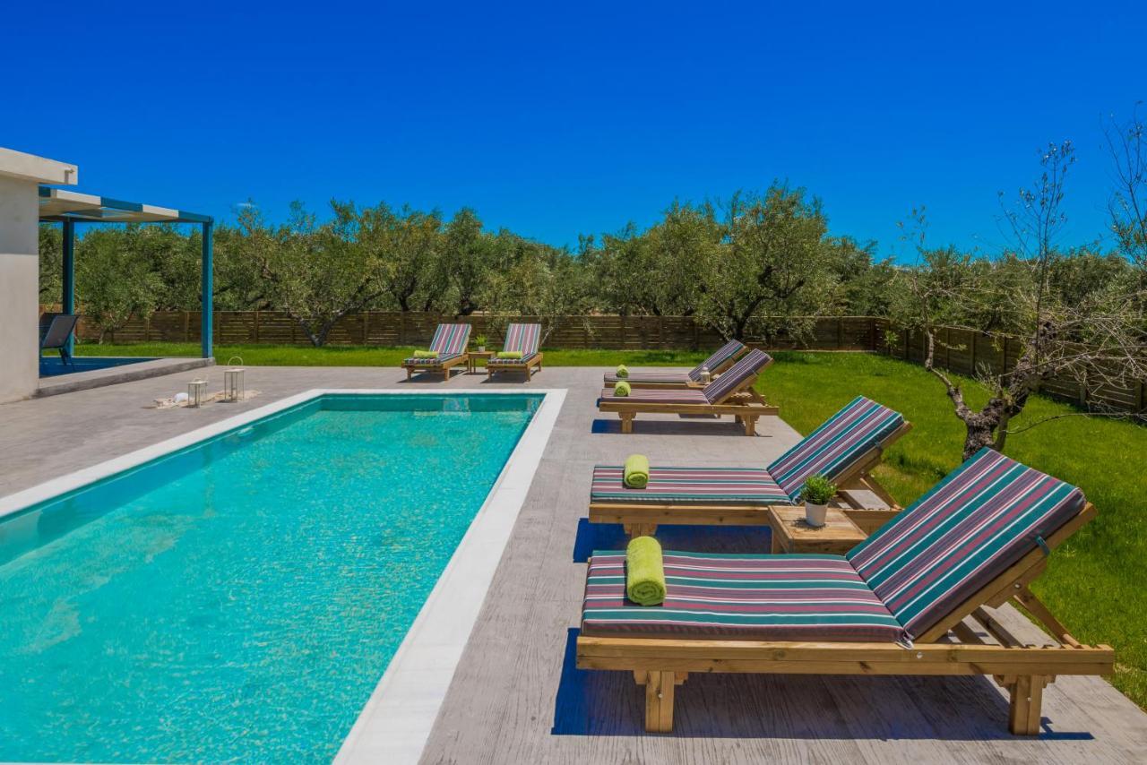Natura Verde Villas Fiolitis ภายนอก รูปภาพ