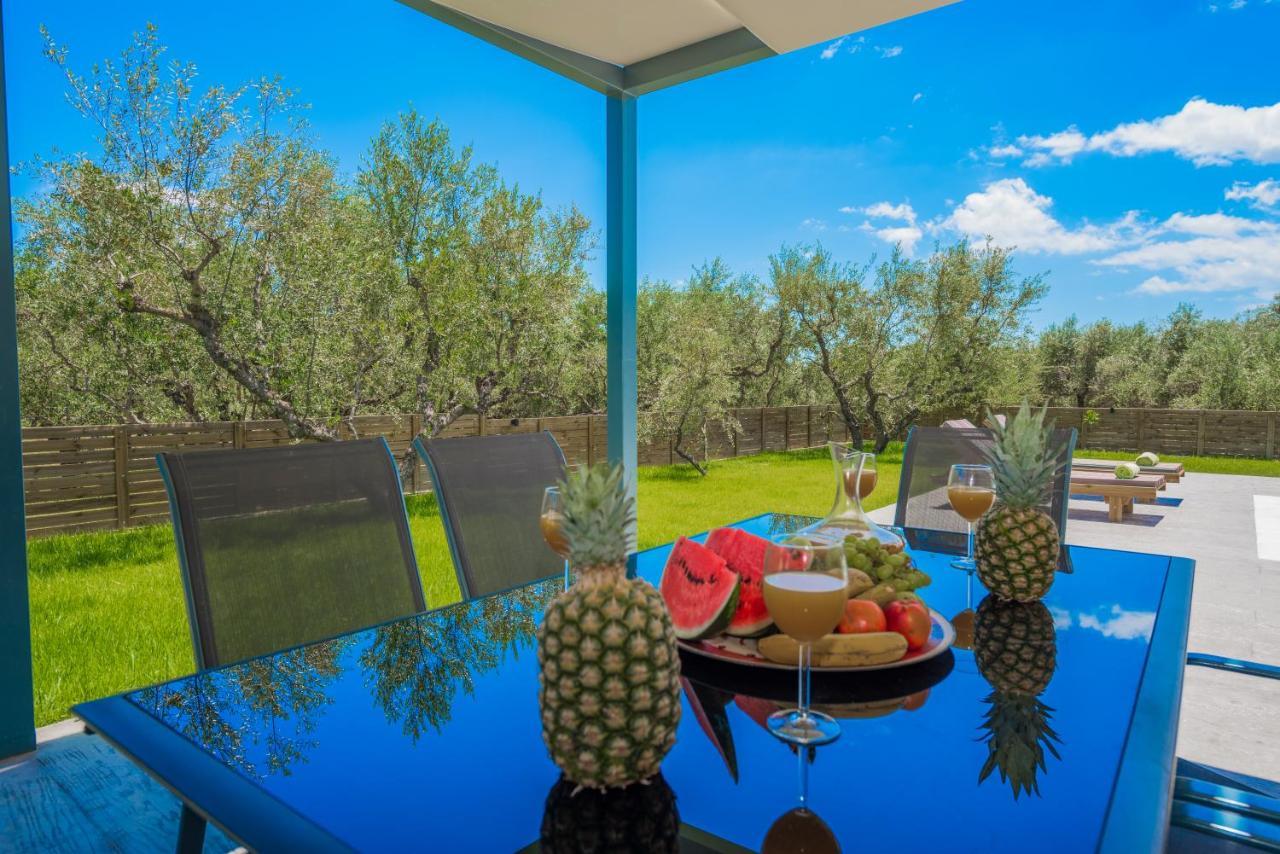Natura Verde Villas Fiolitis ภายนอก รูปภาพ