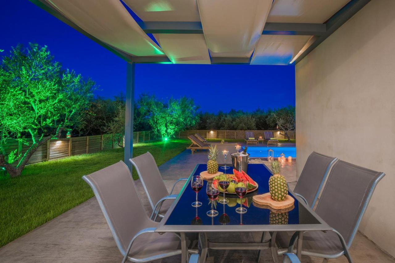 Natura Verde Villas Fiolitis ภายนอก รูปภาพ