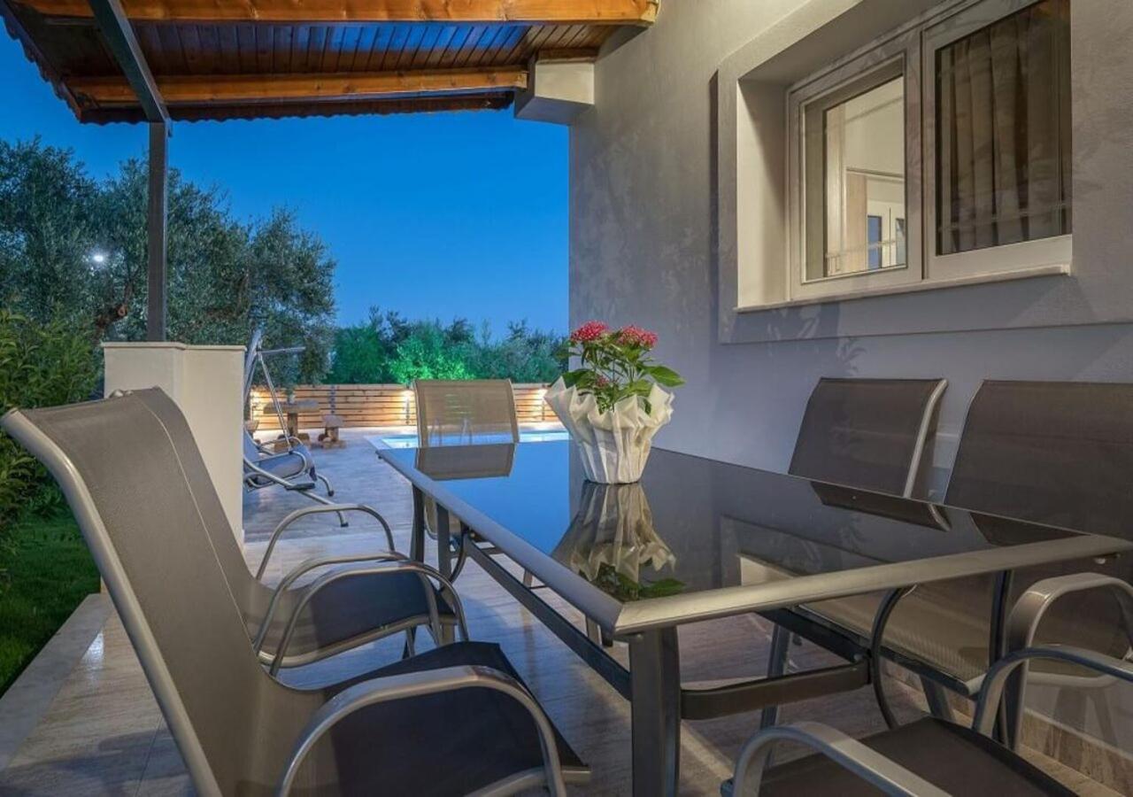 Natura Verde Villas Fiolitis ภายนอก รูปภาพ
