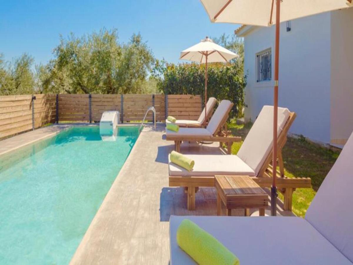 Natura Verde Villas Fiolitis ภายนอก รูปภาพ