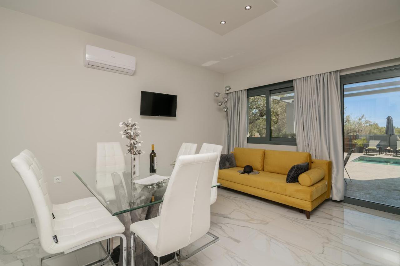 Natura Verde Villas Fiolitis ภายนอก รูปภาพ