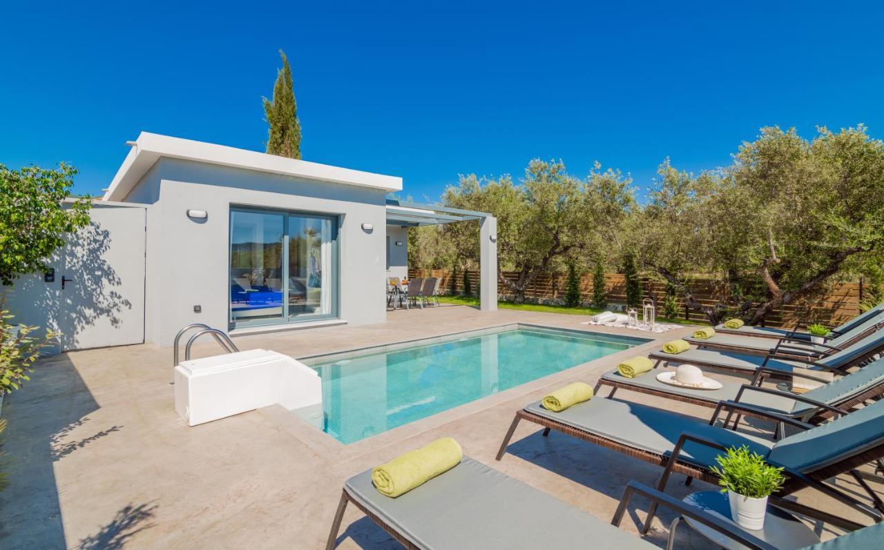 Natura Verde Villas Fiolitis ภายนอก รูปภาพ